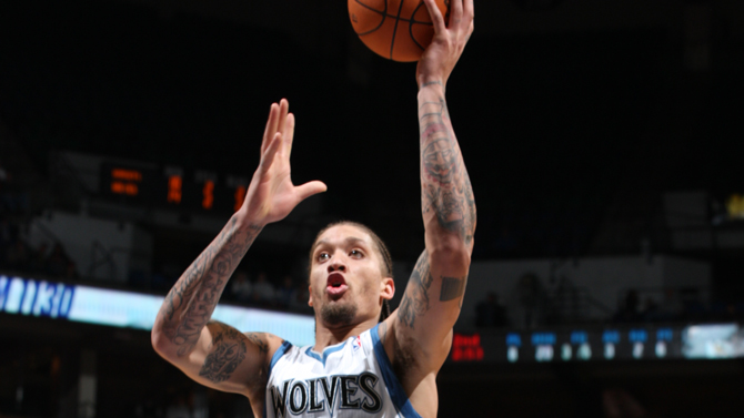 法尔克：很高兴球队能与红牛集团合作，有问题会与克洛普交谈（法尔克：欣见球队携手红牛集团，如有问题将与克洛普沟通）