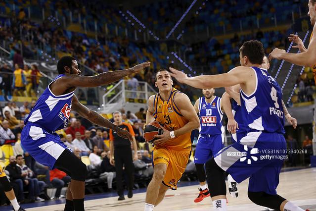 迈阿密国际公布新赛季美职联常规赛赛程：首战梅西pk孙兴慜（迈阿密国际官宣新赛季MLS赛程：揭幕战梅西对决孙兴慜）