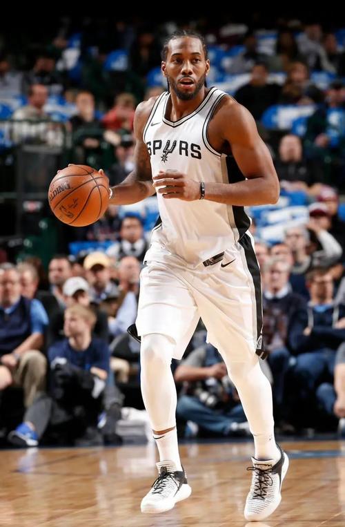 萨索洛客场3-0亚特兰大，贝拉尔迪2球1助当选全场最佳球员（萨索洛客场3比0击败亚特兰大，贝拉尔迪两射一传荣膺全场最佳）