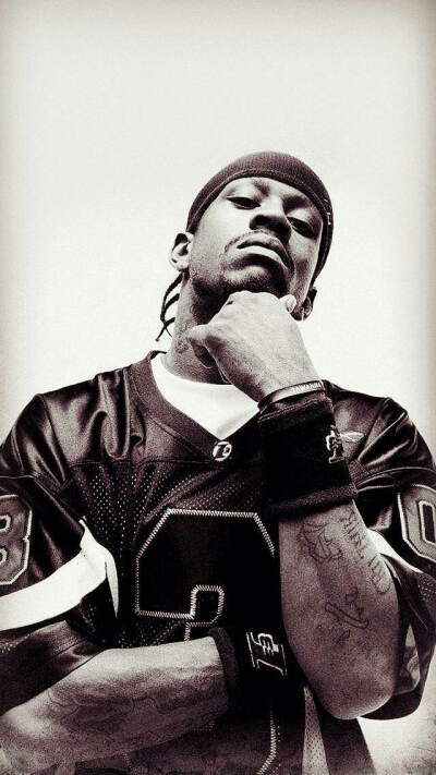 尤文2-0帕福斯，戴维破门+失良机，麦肯尼建功，伊尔迪兹助攻（尤文2-0帕福斯：戴维破门仍失良机，麦肯尼进球，伊尔迪兹送助攻）