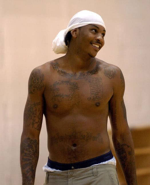 米兰VS萨索洛前瞻：锋线无大将恩昆库任先锋，要给超级杯留力（米兰战萨索洛前瞻：锋线缺主将，恩昆库担纲箭头，球队为超级杯蓄力）