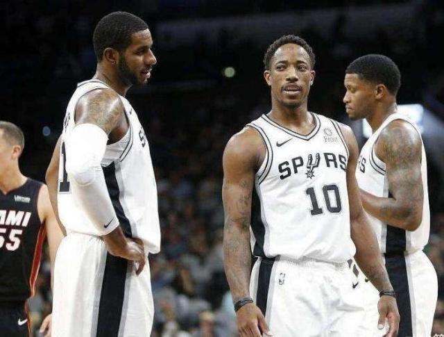 英超赛场亮点：利物浦逆转曼联,（英超焦点战：利物浦完成对曼联的逆转）