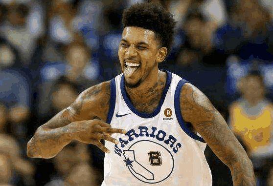 世界杯官方票价震惊球迷，国际足联被指榨干粉丝热情（世界杯票价引发哗然，国际足联被质疑消磨球迷热情）