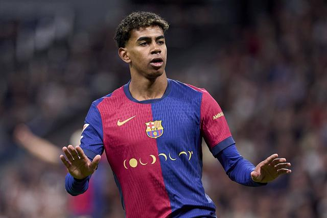 替补球员关键进球逆转比赛局势（替补登场献关键进球扭转战局）