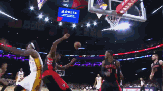 西甲前瞻：皇家奥维耶多近5轮不胜，巴列卡诺多线作战压力大（西甲看点：皇家奥维耶多五轮难求一胜，巴列卡诺多线作战承压）