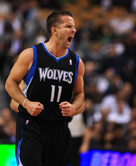 中超：北京国安客场2-1逆转上海申花（中超：北京国安客场2-1逆转击败上海申花）