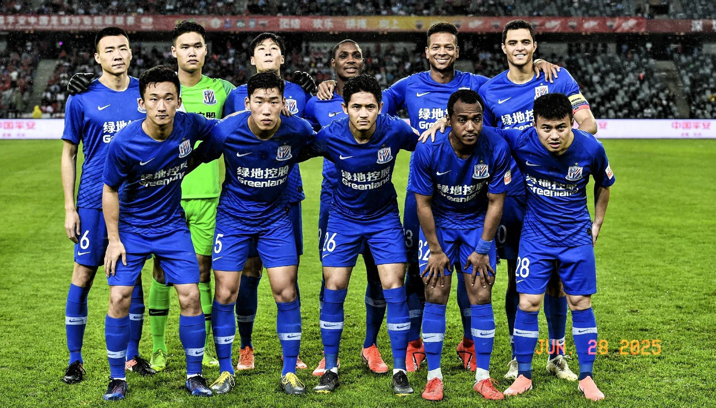 巴特勒独木难支，勇士艰难领先（巴特勒孤掌难鸣，勇士艰难取得领先）