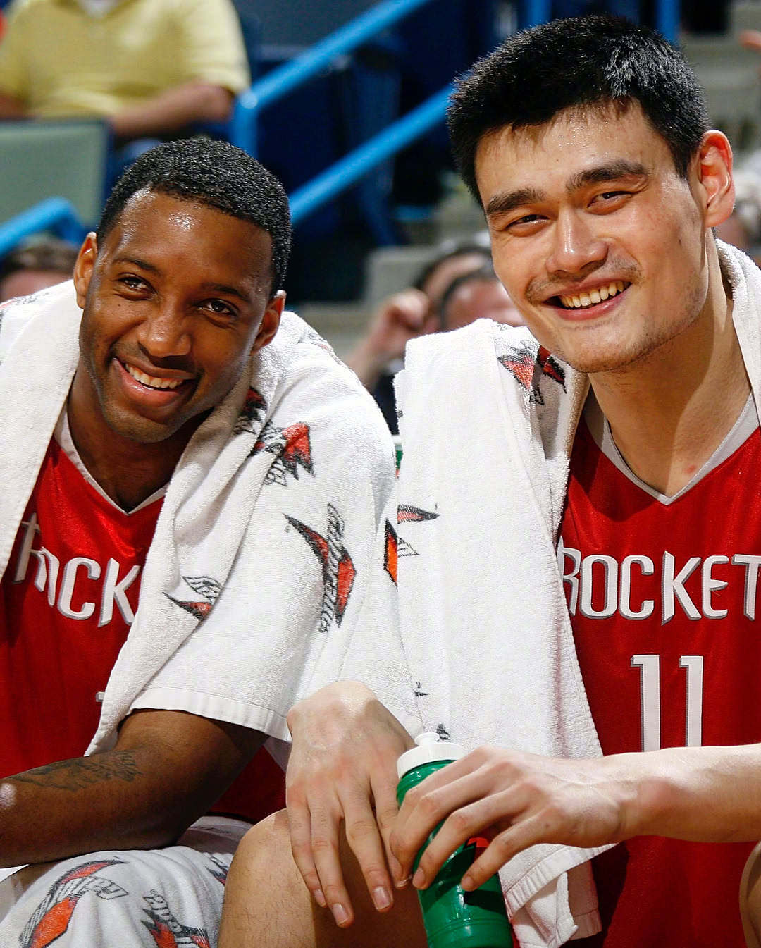 刘炜：接下来重点再补充一名防守尖兵，让球队轮转更顺畅（刘炜：下一阶段将引进一名防守悍将，优化球队轮换）