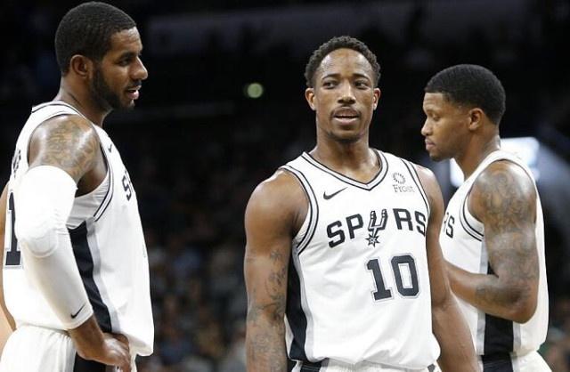 王大雷晒和女儿一起跳舞的视频，韦世豪：有点卡哇伊了（王大雷分享与女儿共舞视频，韦世豪留言：有点卡哇伊）