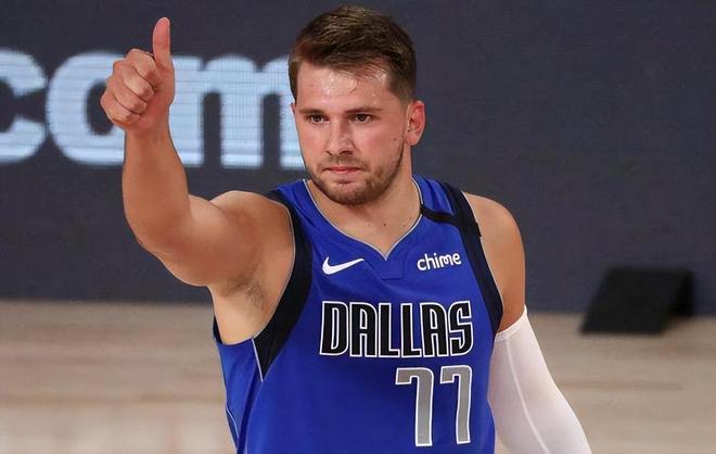 丰特炮轰拉波尔塔：他原本可留下梅西，却选择了追随皇马主席（丰特怒斥拉波尔塔：原可留住梅西，却偏要向皇马主席靠拢）