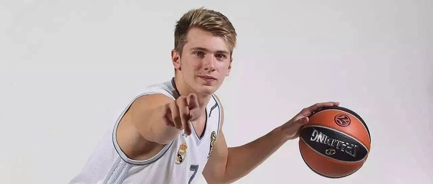 西甲11月最佳U23球员候选：贝林厄姆、费尔明领衔（贝林厄姆、费尔明领衔，西甲11月U23最佳球员候选出炉）