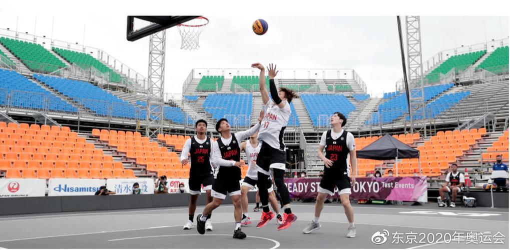 怀特塞德作为一名杰出的篮球运动员，他的职业生涯充满了挑战与机遇。（怀特塞德的篮球生涯：在挑战与机遇中崛起）